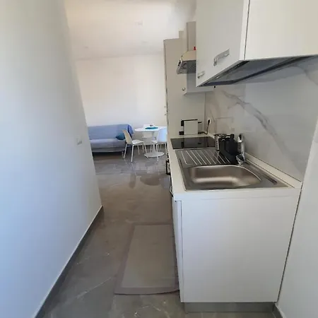 Deviveschi Apartment *